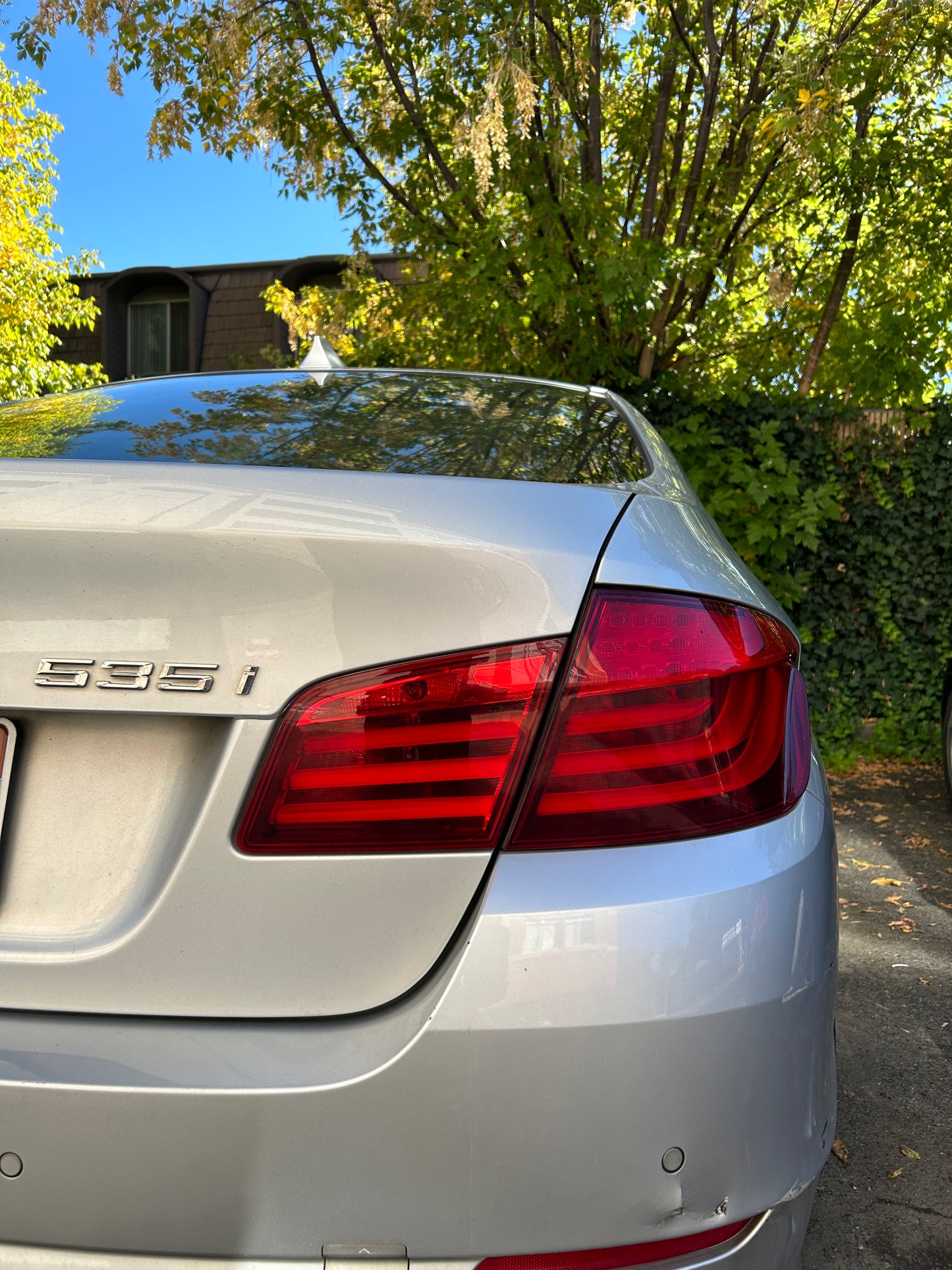 BMW F10 Tail light RED OUT Vinyl Overlay Tint Kit